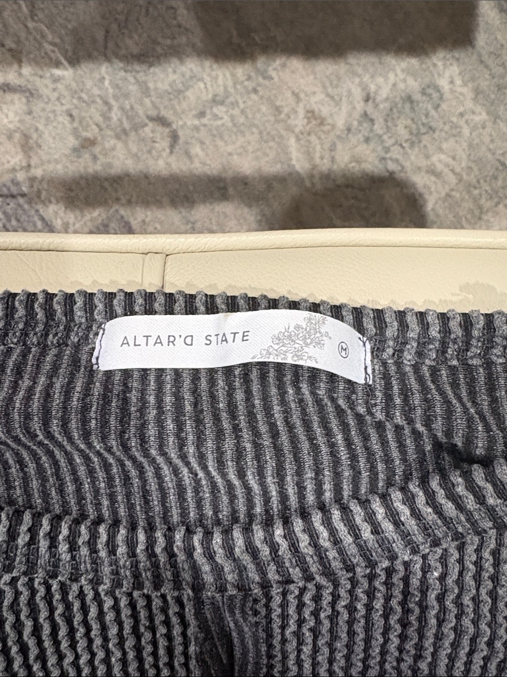 Altar'd State Charcoal Gray Textured Crewneck Sweater - Picture 3 of 4